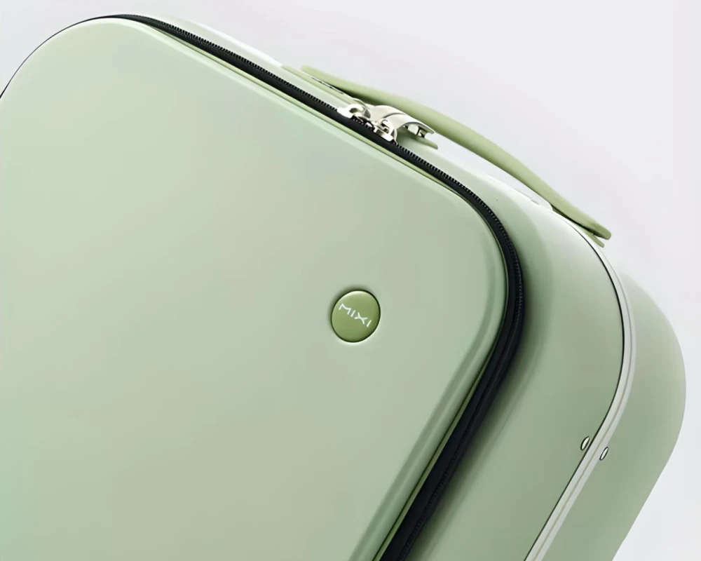 best carry on with laptop compartment